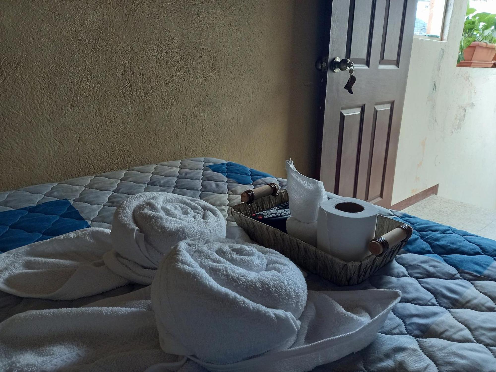 Отель Casa Jireh Gt Антигуа-Гватемала Экстерьер фото